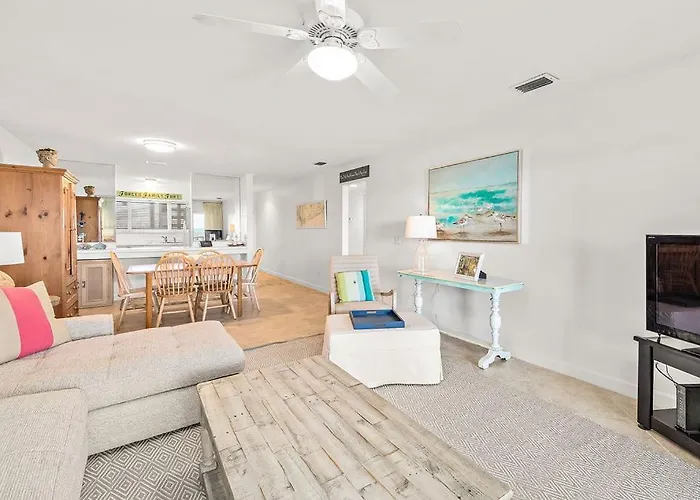 Needle Rush Point Unit C14 Holiday home *