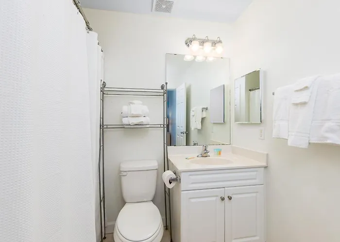 Holiday home Needle Rush Point Unit C14 *